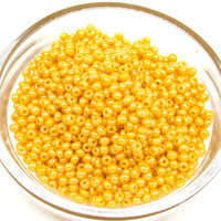 10/0 Seed Beads Opaque Orange Lustre (25g)
