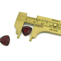 Vintage 12mm Triangular Rhinestones, Foiled Garnet Faceted Point Back Shield Dentelles (2)