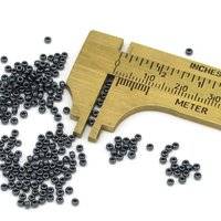 11/0 Round Seed Beads Hematite Gray (25g)