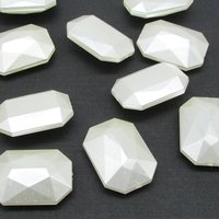 25x18mm Faceted Octagons, Opaque White Pearlized Baguettes, Vintage Plastic Beads (10)