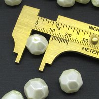 Vintage Cream Lustre Faceted Beads (42)