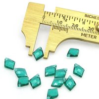 9x7mm Emerald Kite Briolettes