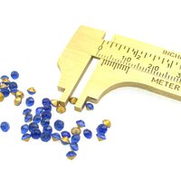 Vintage 14ss Foiled Chatons, 3.4mm Faceted Rhinestones, Foiled Sapphire Glass Gems (144)
