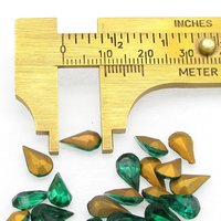 10x6mm Faceted Pear Rhinestones, Vintage Foiled Emerald Green TTC Point Back Glass Gems