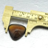 22mm Triangular Glass Stone with Center Hole (1)