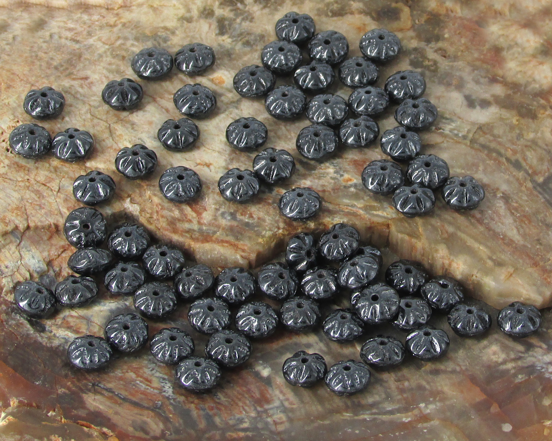4x7mm Fluted Rondelles, Hematite Gray Pressed Glass Spacer Beads (35)
