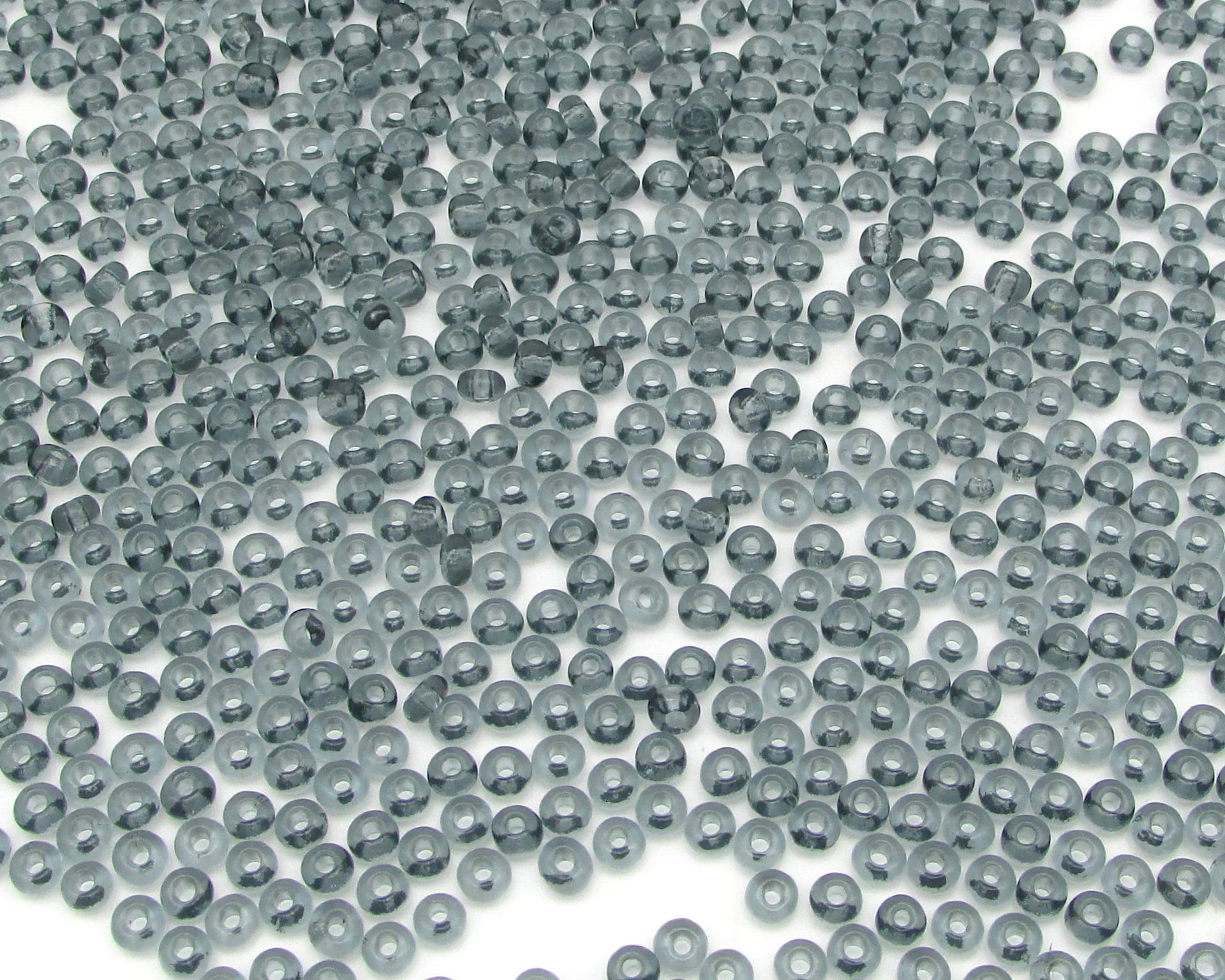 10/0 Tiny Seed Beads, Unfoiled Translucent Gray Mini Rocaille Spacers (25g)