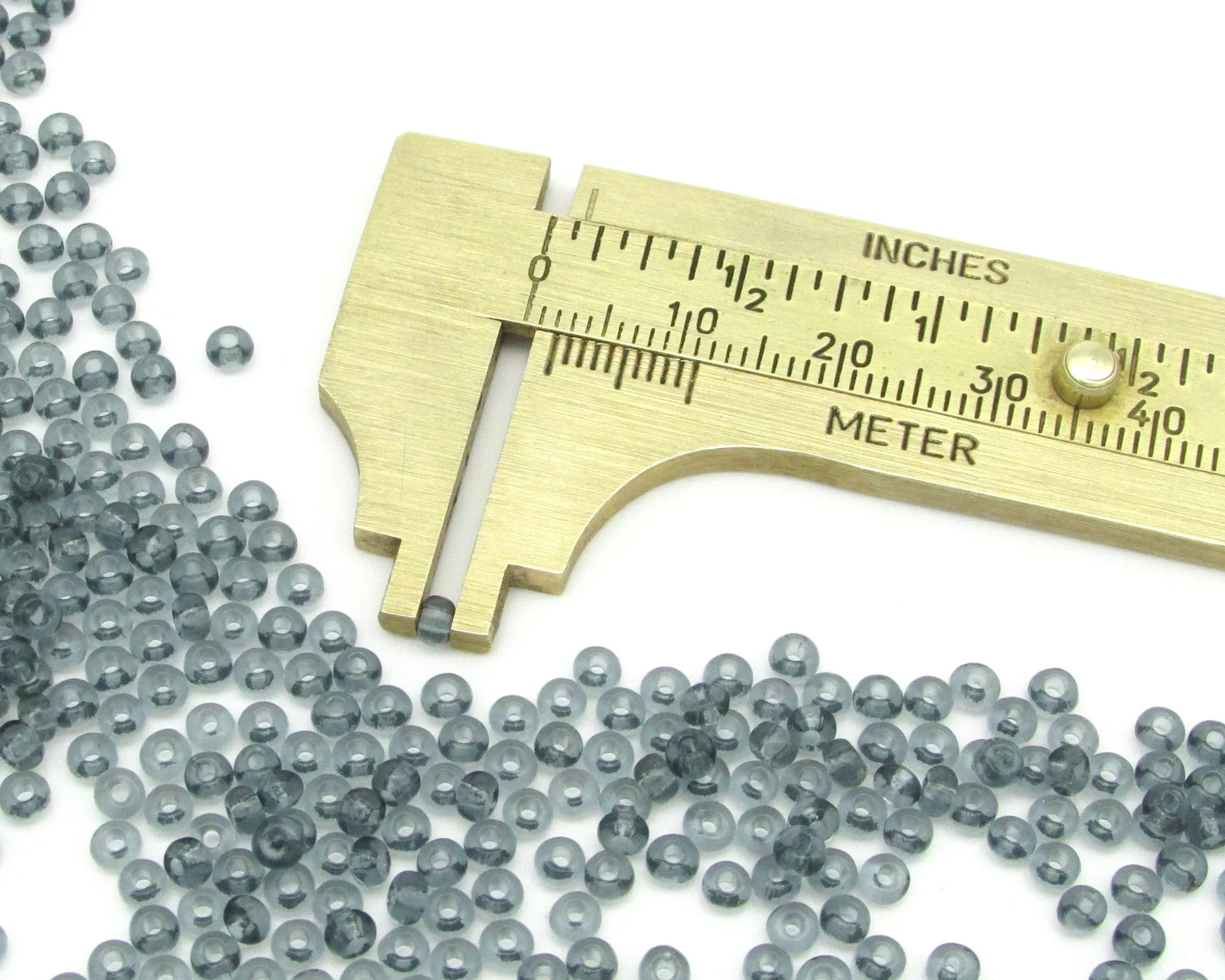 10/0 Tiny Seed Beads, Unfoiled Translucent Gray Mini Rocaille Spacers (25g)