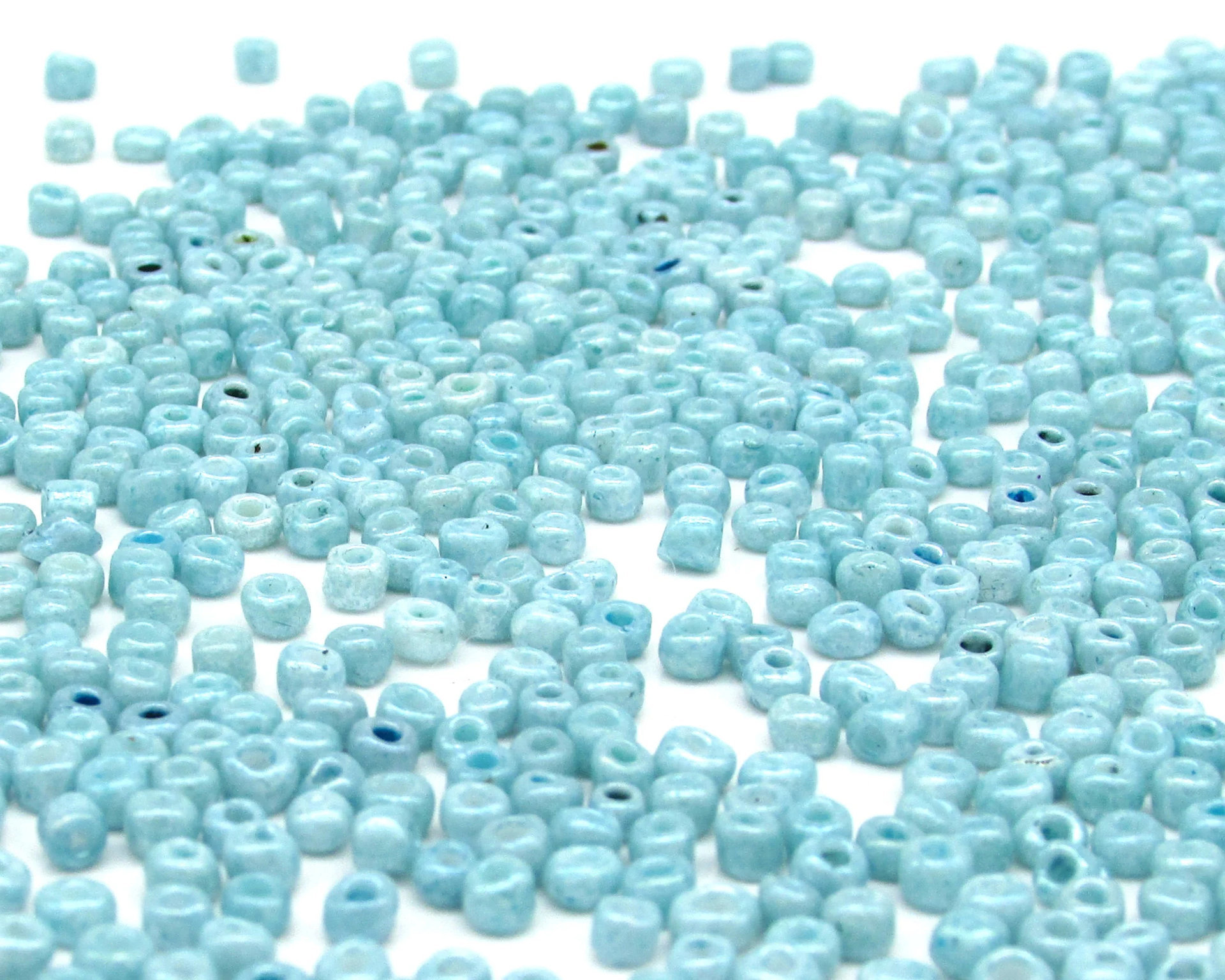 8/0 Mini Rocailles Turquoise Lustre (25g)