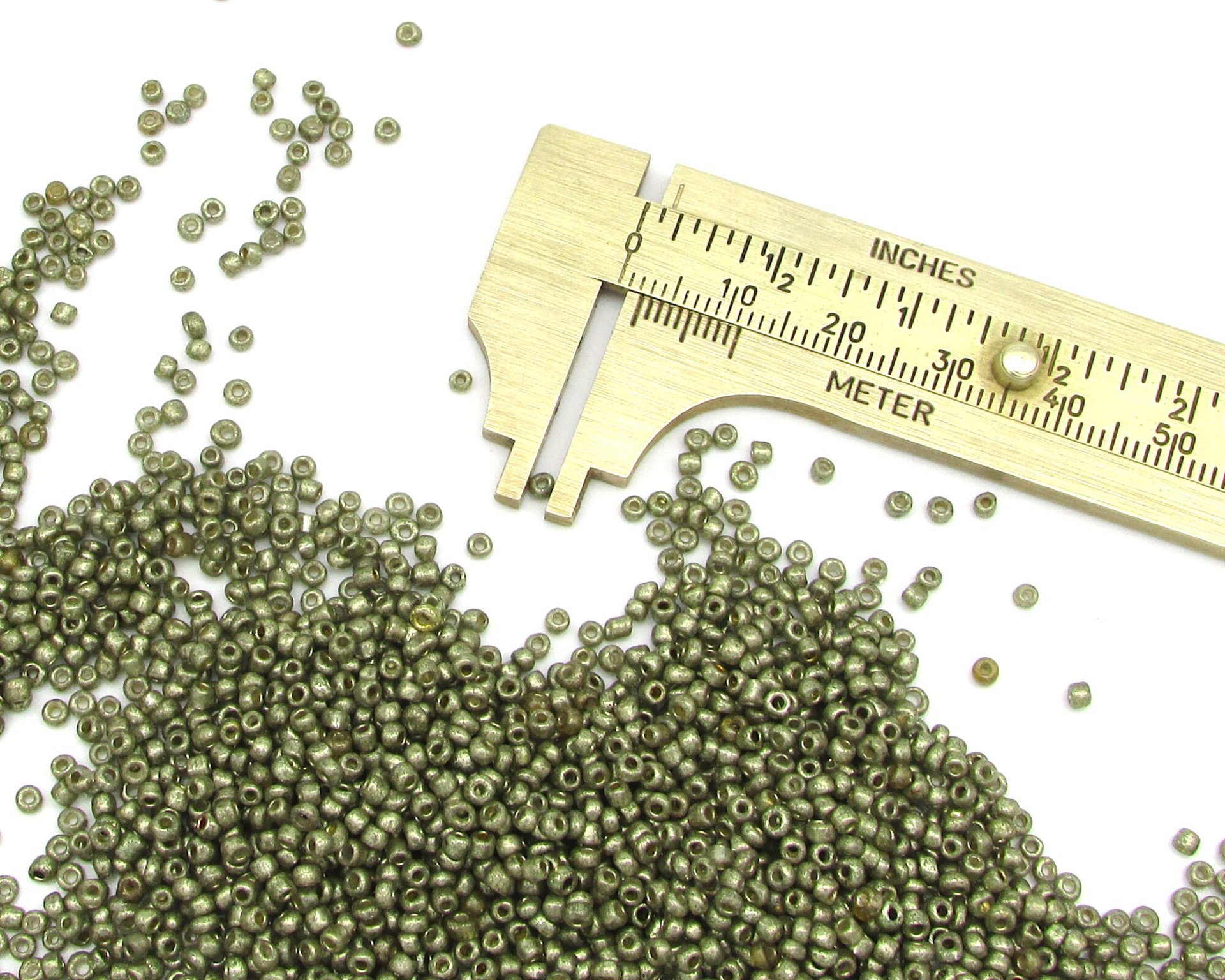 11/0 Seed Beads, Metallic Brown Mini Rocailles, Tiny Opaque Spacers (25g)