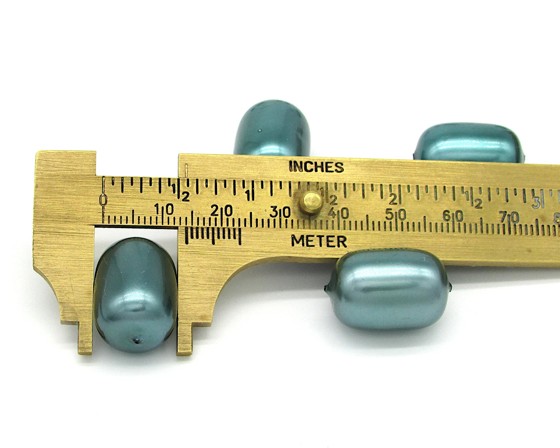 20x14mm Teal Plastic Pearl Barrels, Vintage Coated Opaque Lustre Beads (11)