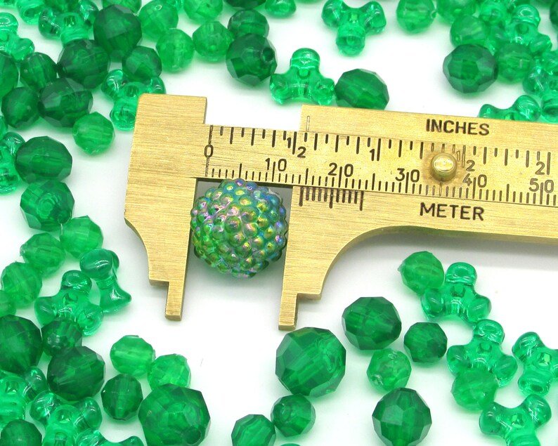 Faceted Plastic Bead Mixes for Classic Kids' Crafts, Translucent Vintage Acrylic Spacers