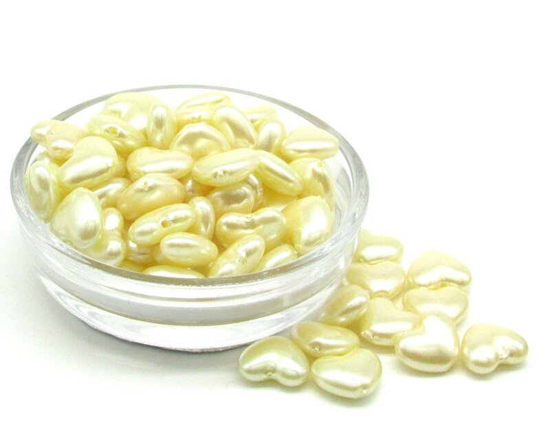 10.5mm Flat Heart Beads, Opaque Cream Vintage Plastic Pearls (24)