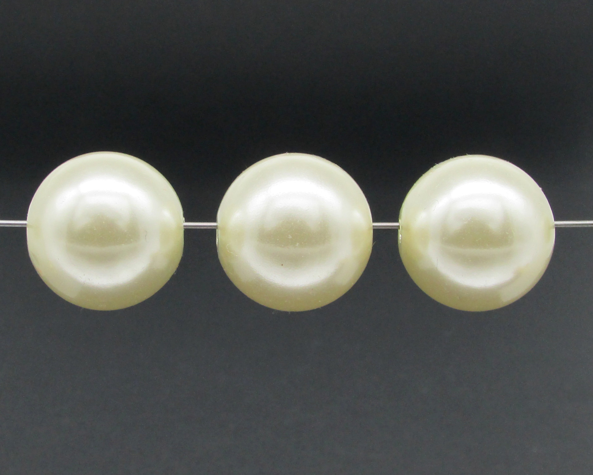 Vintage Cultura Faux Pearls, 18mm 20mm Large Round Coated Plastic Beads