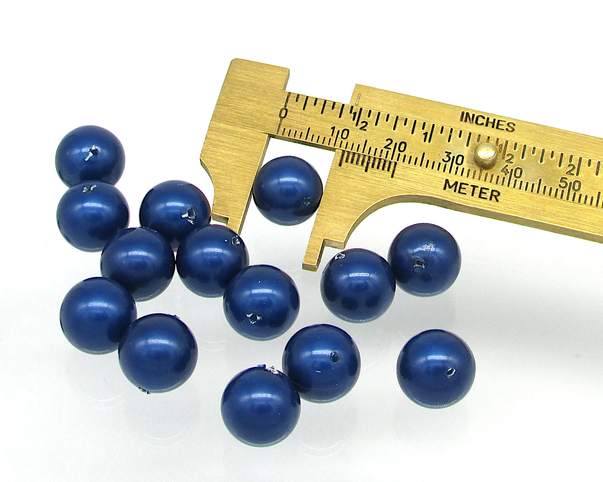 12mm Smooth Rounds, Opaque Blue Lustre Vintage Pearlized Plastic Beads (25)