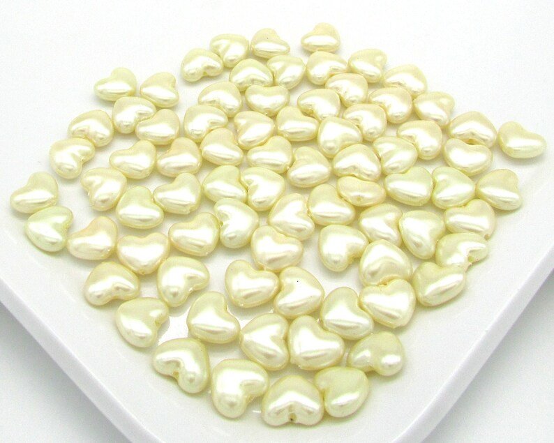 10.5mm Flat Heart Beads, Opaque Cream Vintage Plastic Pearls (24)