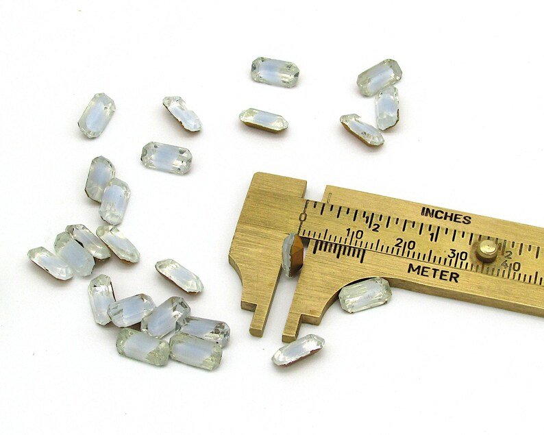 Light Sapphire Givre Baguette Rhinestones (24)