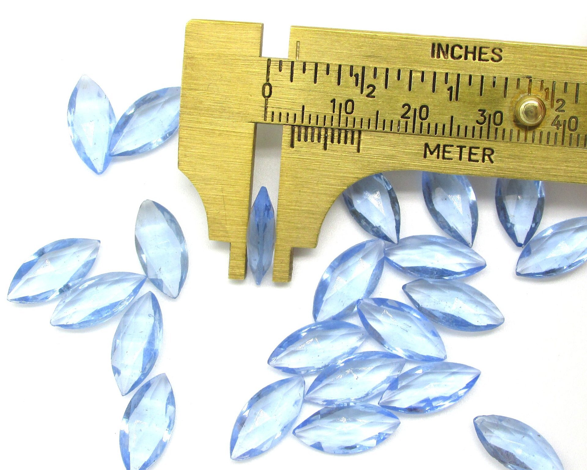 15x7mm Rhinestone Navettes, Vintage Light Sapphire Unfoiled Point Back Gems