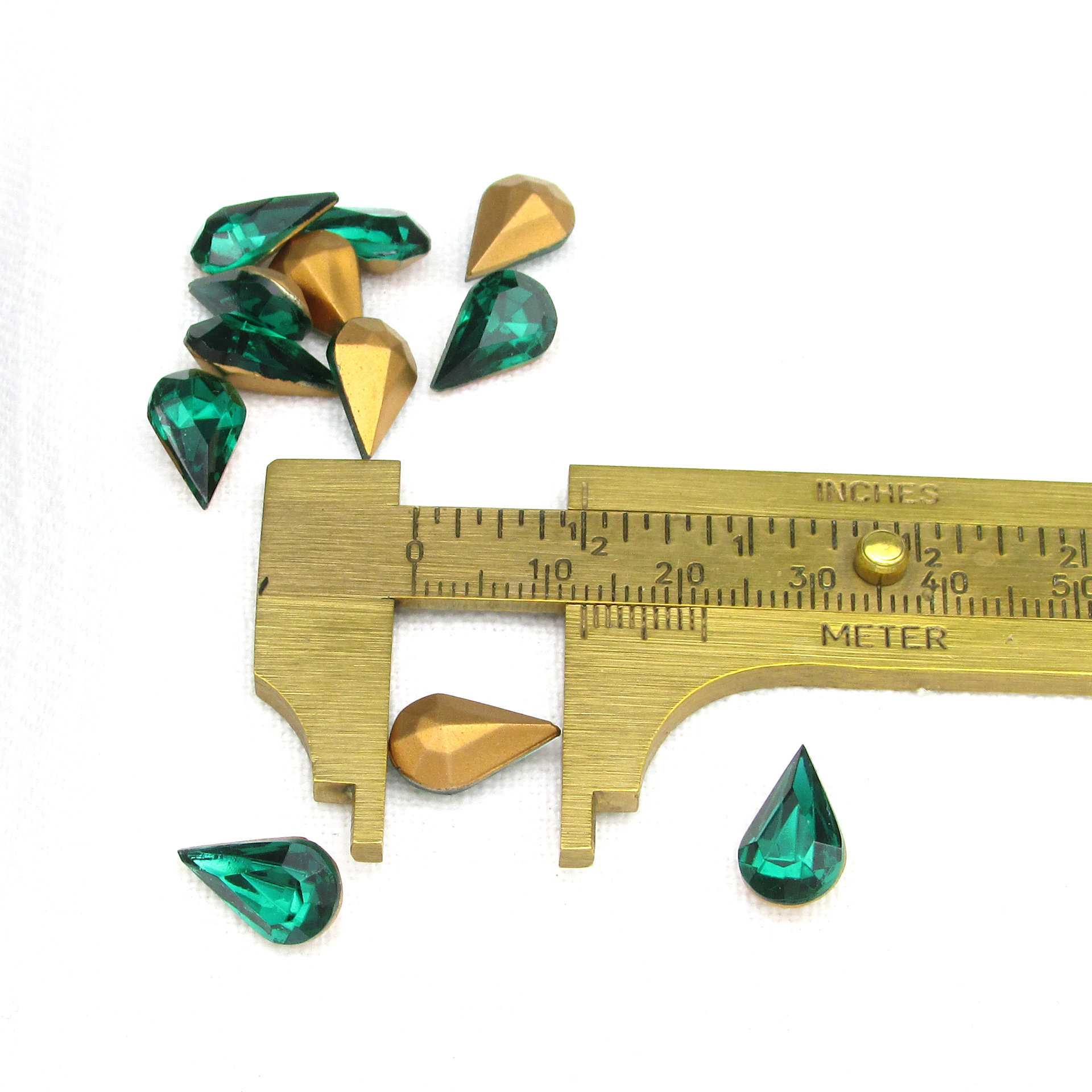 Emerald 13x7.8mm Pears, TTC Foiled Rhinestones