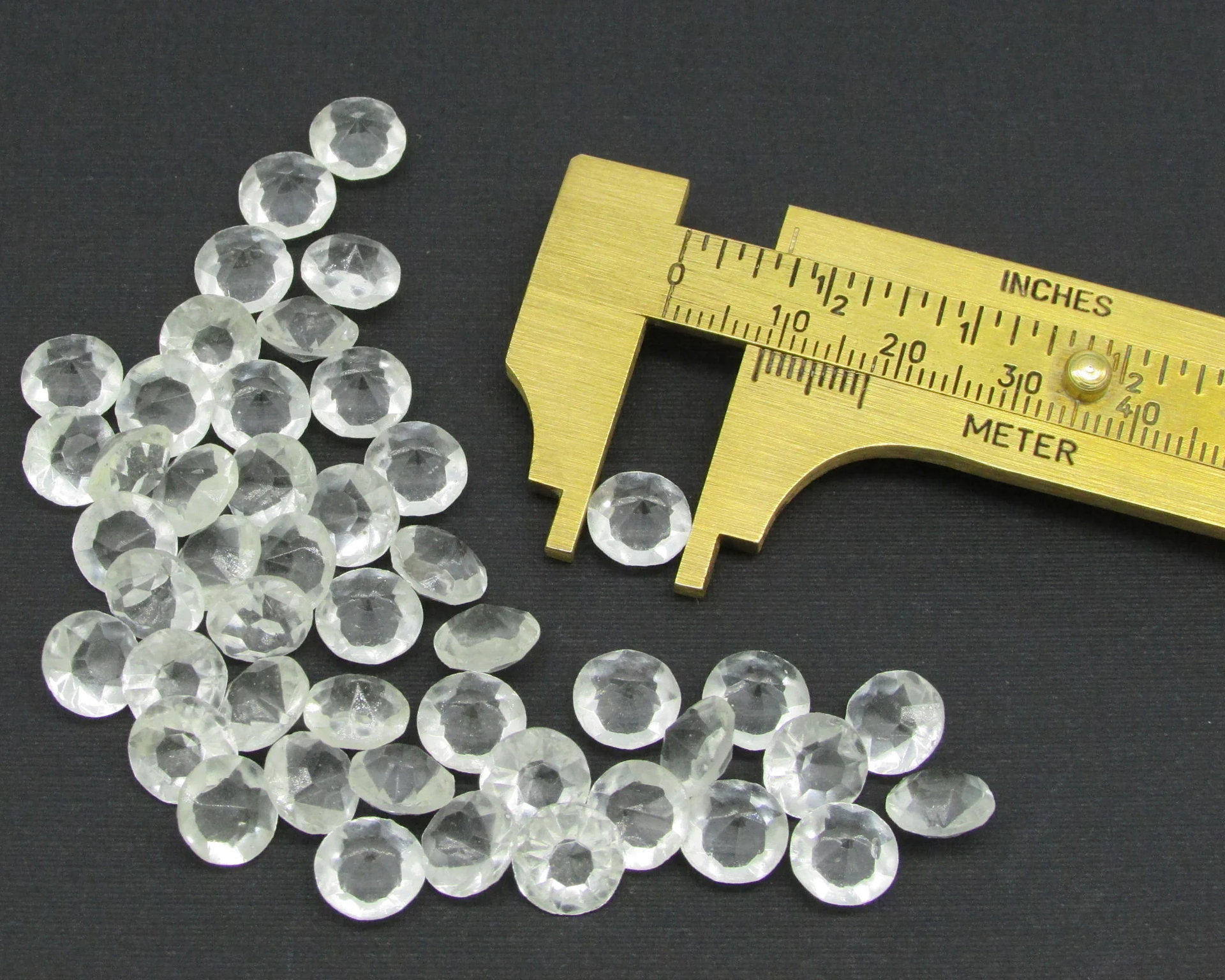 Vintage 39ss Clear Rhinestone Chatons, 8.4mm Unfoiled Faceted Point Backs (24)