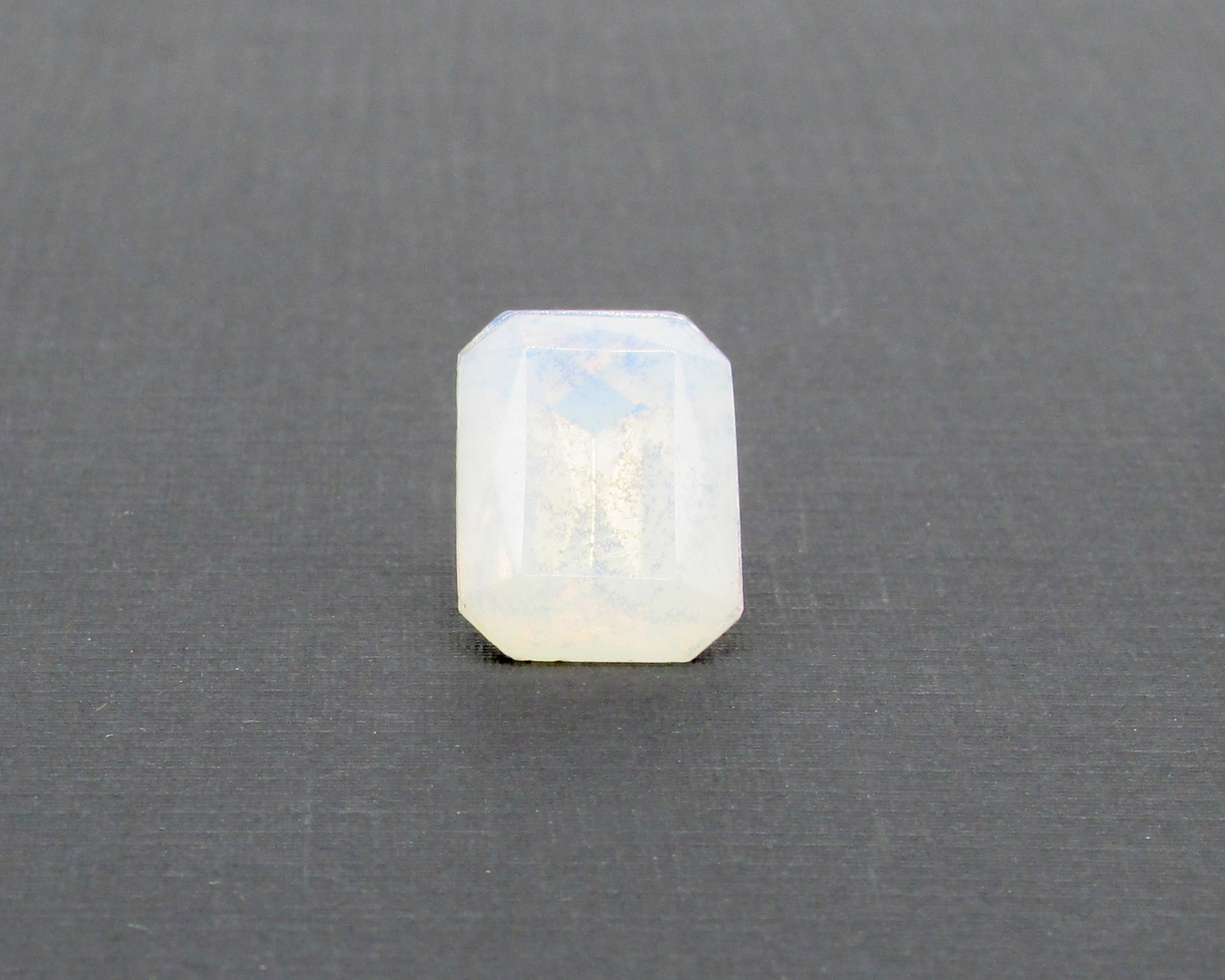 19x13.8mm Octagon Baguette, Vintage Opaline Foiled Rhinestone Point Back