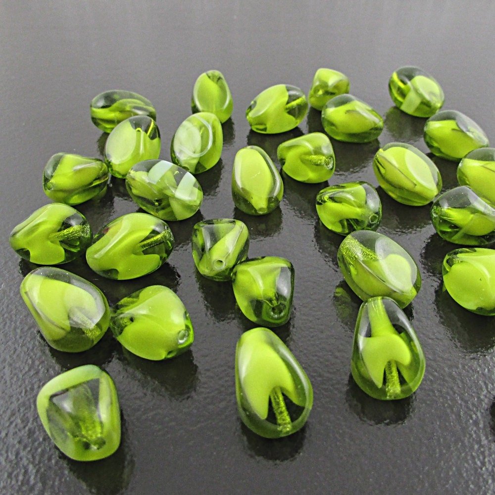 13mm Oval Olivine Givre Glass Pinch Beads