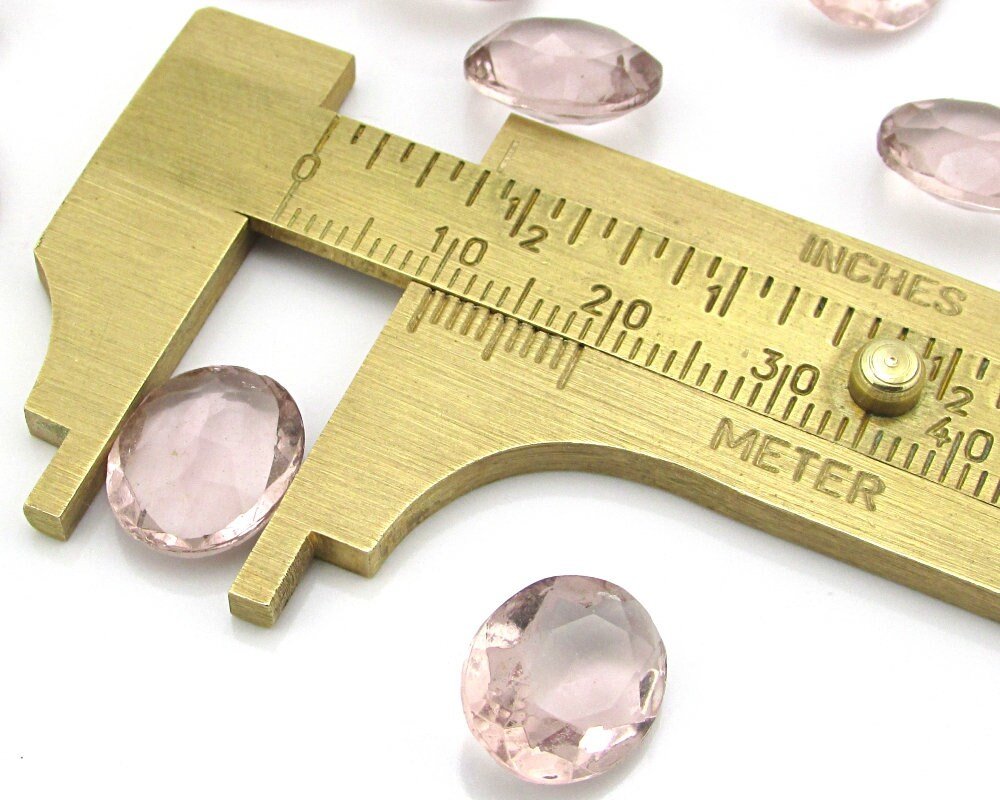 12x10mm Faceted Oval Rhinestones, Light Amethyst Unfoiled Point Back Dentelles