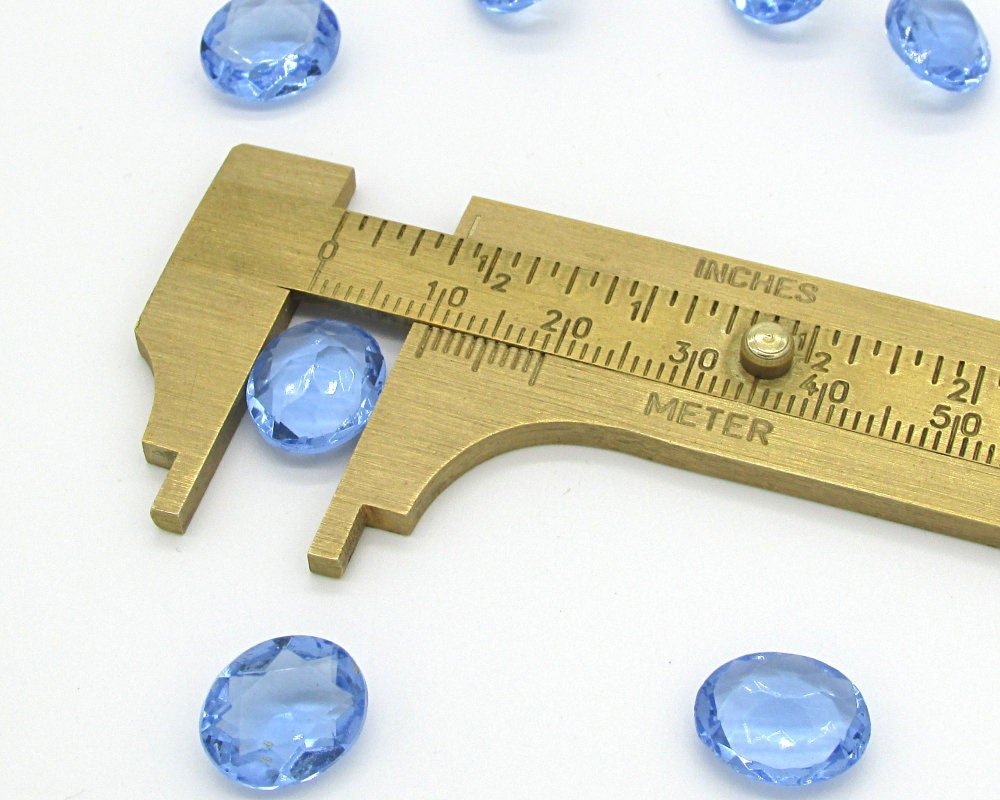 12x10mm Light Sapphire Vintage Rhinestone Dentelles
