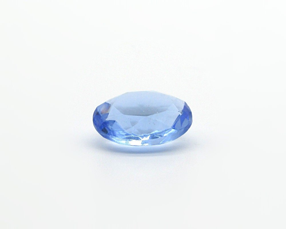 12x10mm Light Sapphire Vintage Rhinestone Dentelles