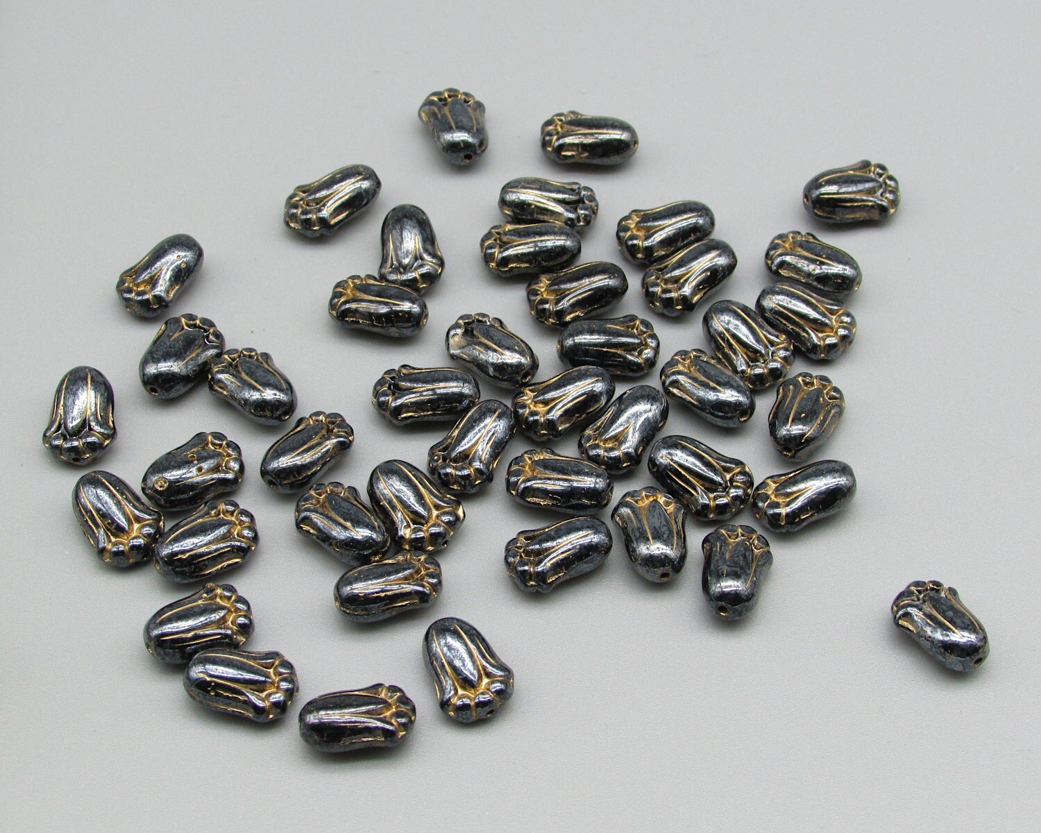 12mm Flower Beads, Hematite Gray 12x8mm Tulips with Gold Etching, Czech Pressed Glass (50)