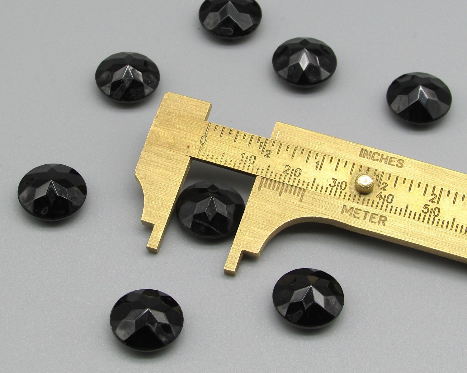 60ss Jet Black Faceted Dentelles (4)
