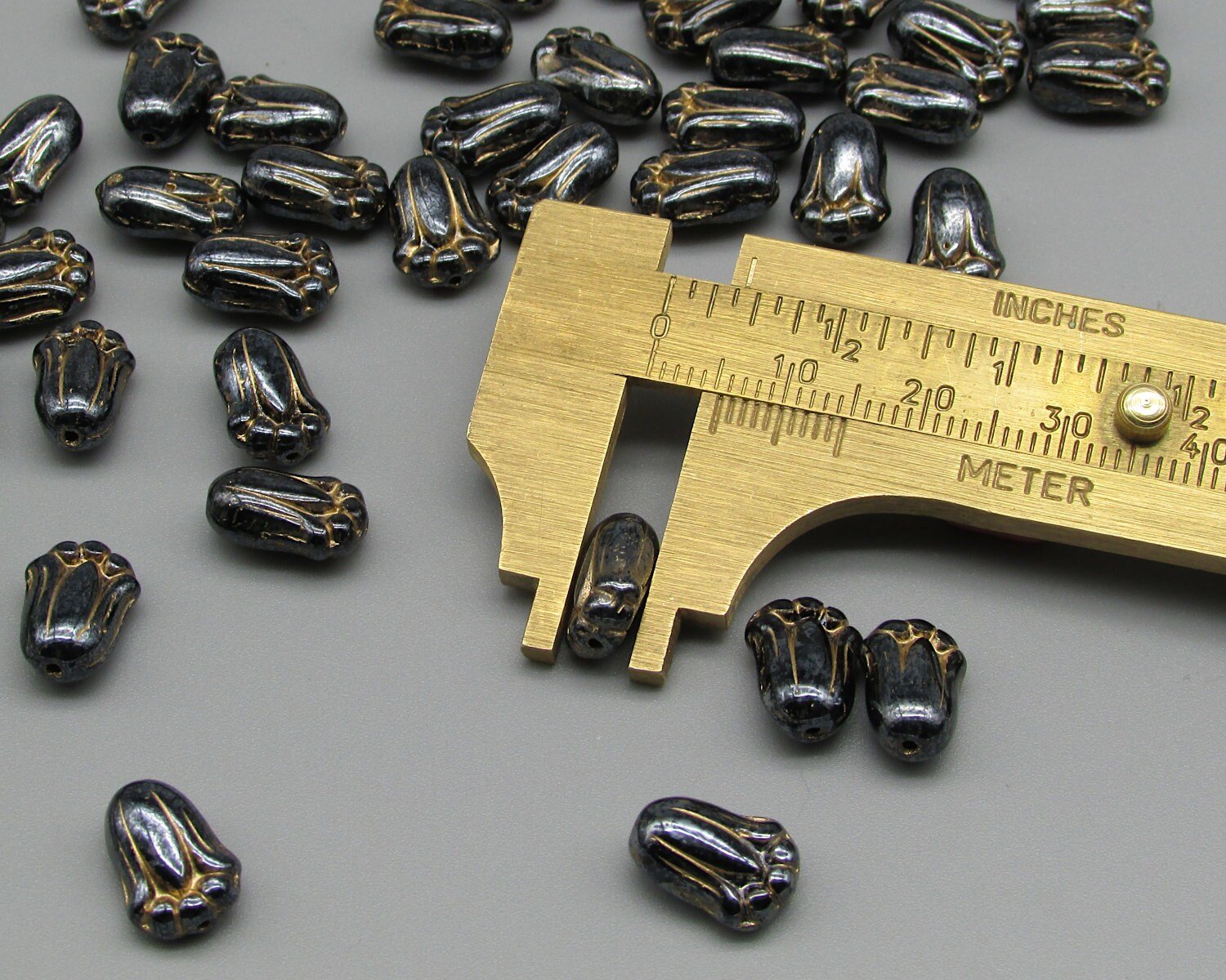 12mm Flower Beads, Hematite Gray 12x8mm Tulips with Gold Etching, Czech Pressed Glass (50)