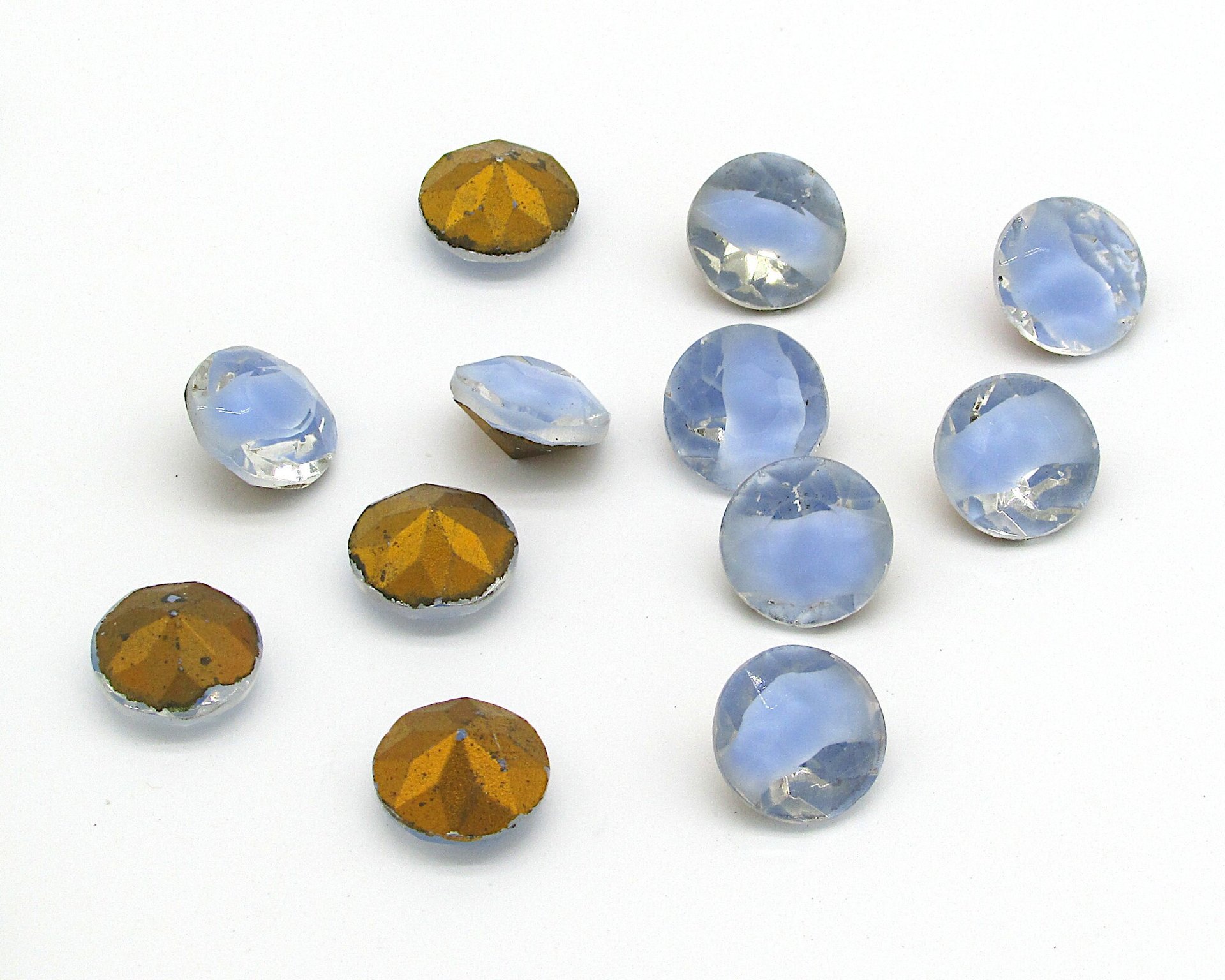 60ss Rhinestone Dentelles, Vintage 14mm Point Back Glass Gems with 2-Tone Light Sapphire Givre (12)