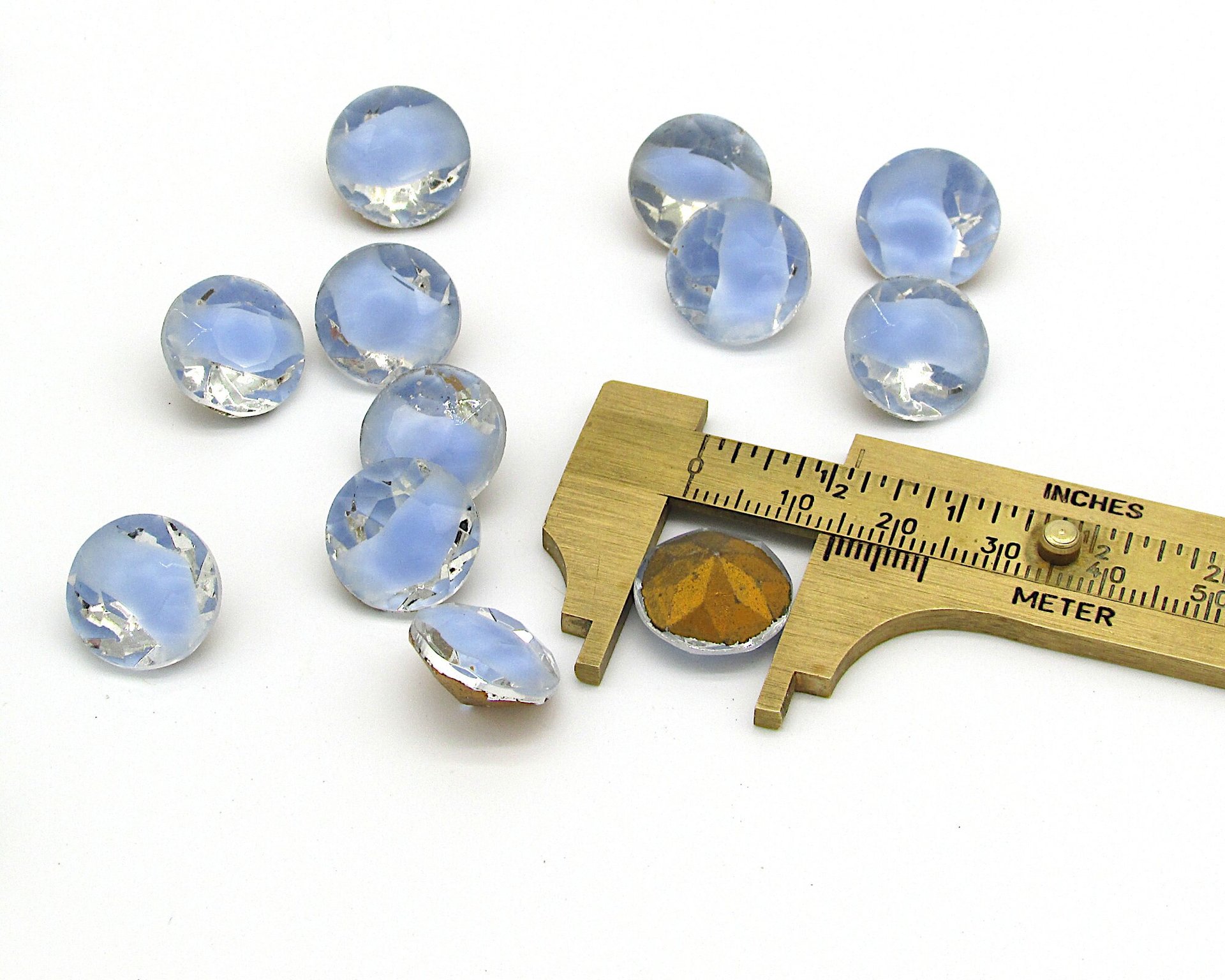 60ss Rhinestone Dentelles, Vintage 14mm Point Back Glass Gems with 2-Tone Light Sapphire Givre (12)