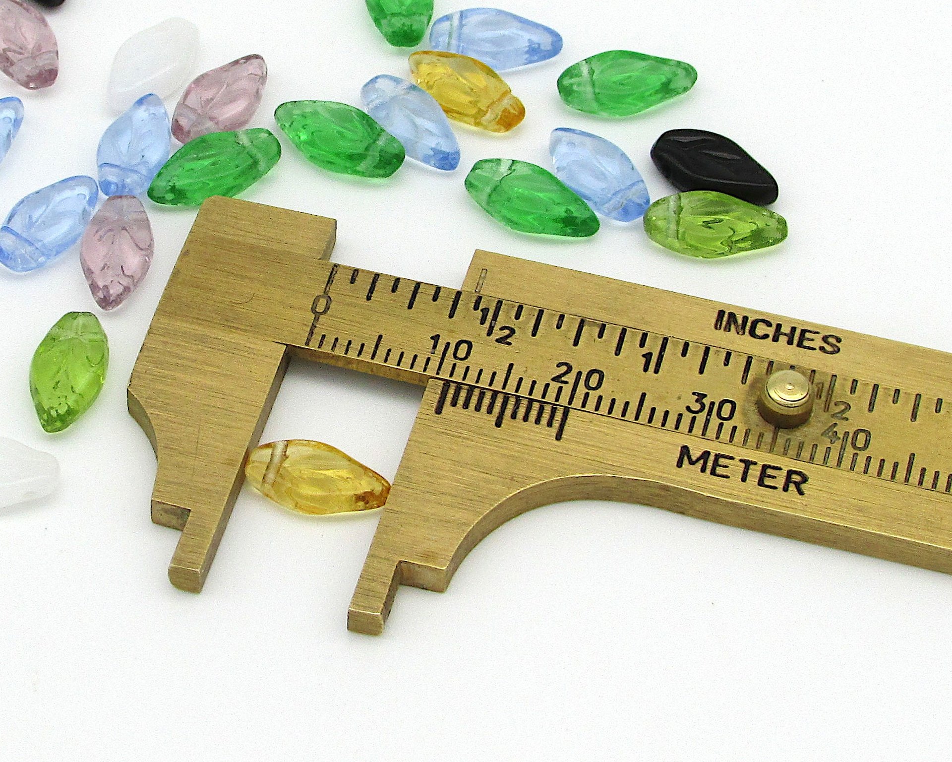 Small Glass Leaves 11x5.5mm, Side Drilled Czech Glass Beads (25)