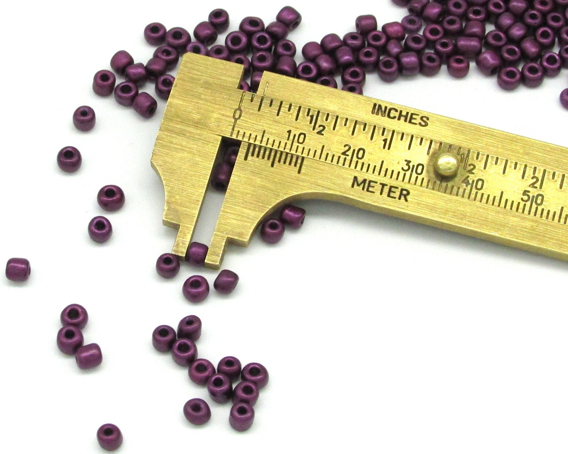 6/0 Seed Beads, 3.5mm Opaque Purple Metallic Suede Mini Rocailles (25g)
