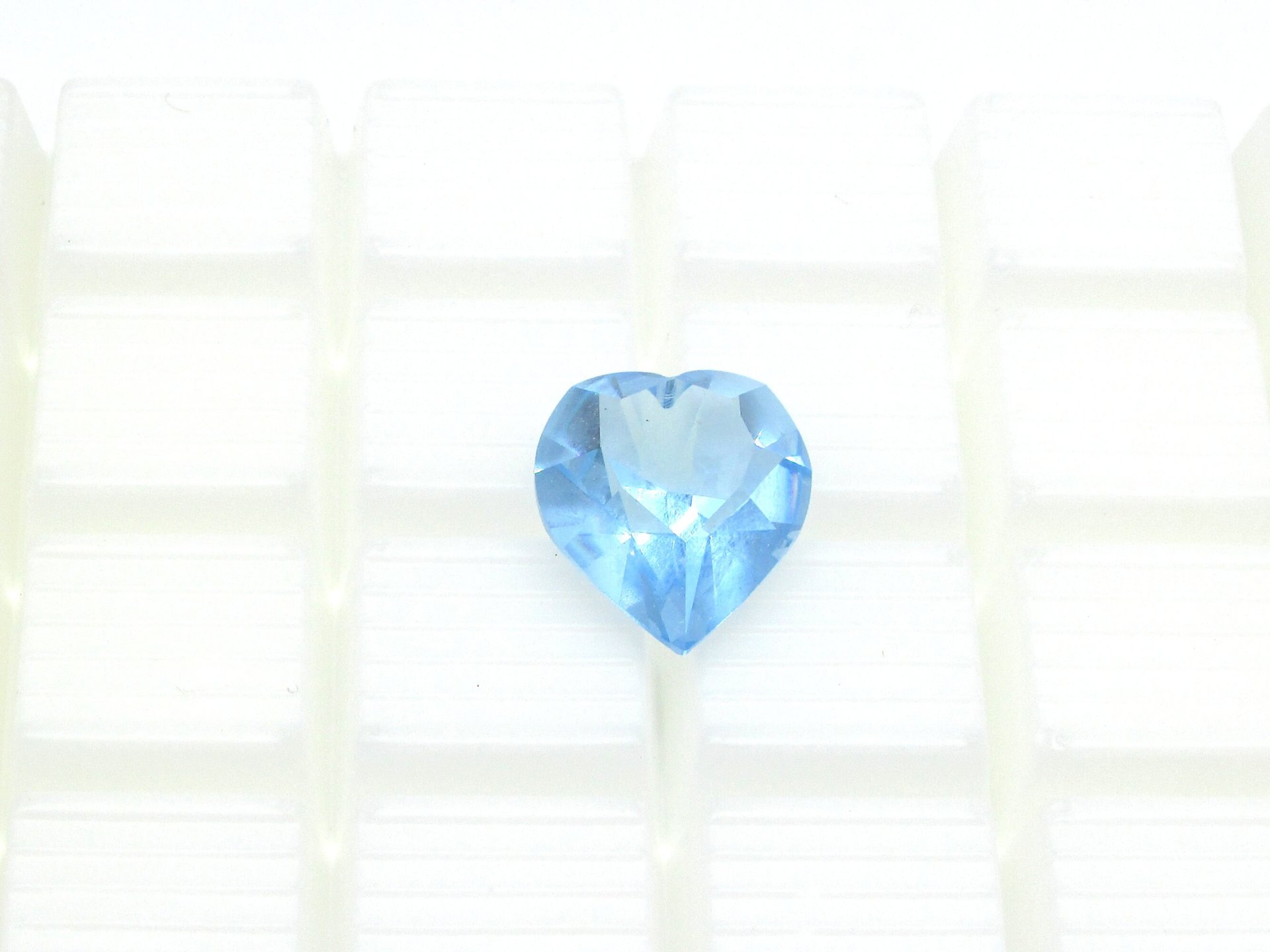 Vintage 18.7mm Faceted Heart Rhinestone