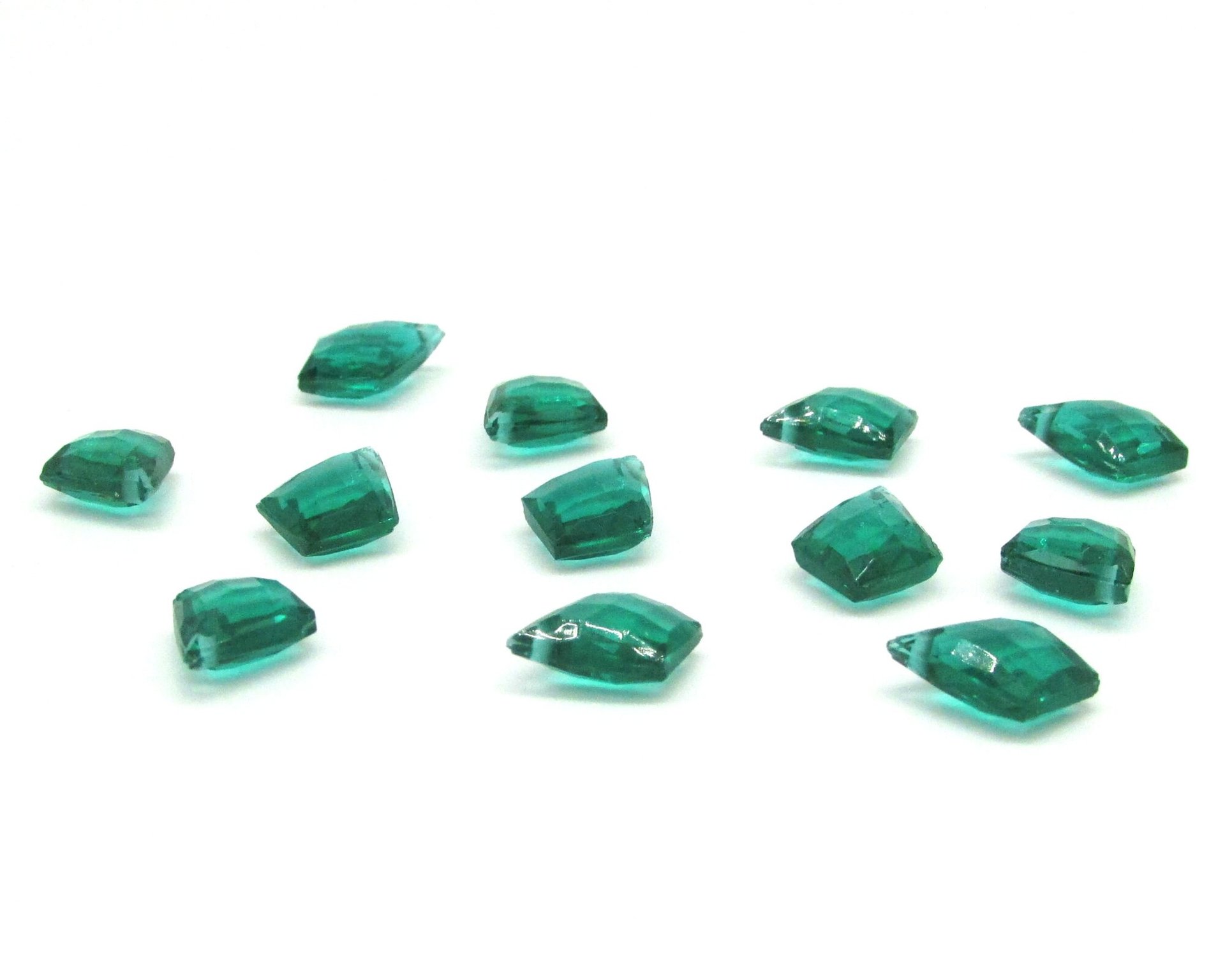 11x8.5mm Emerald Kite Briolettes, Faceted Angular Teardrop Beads