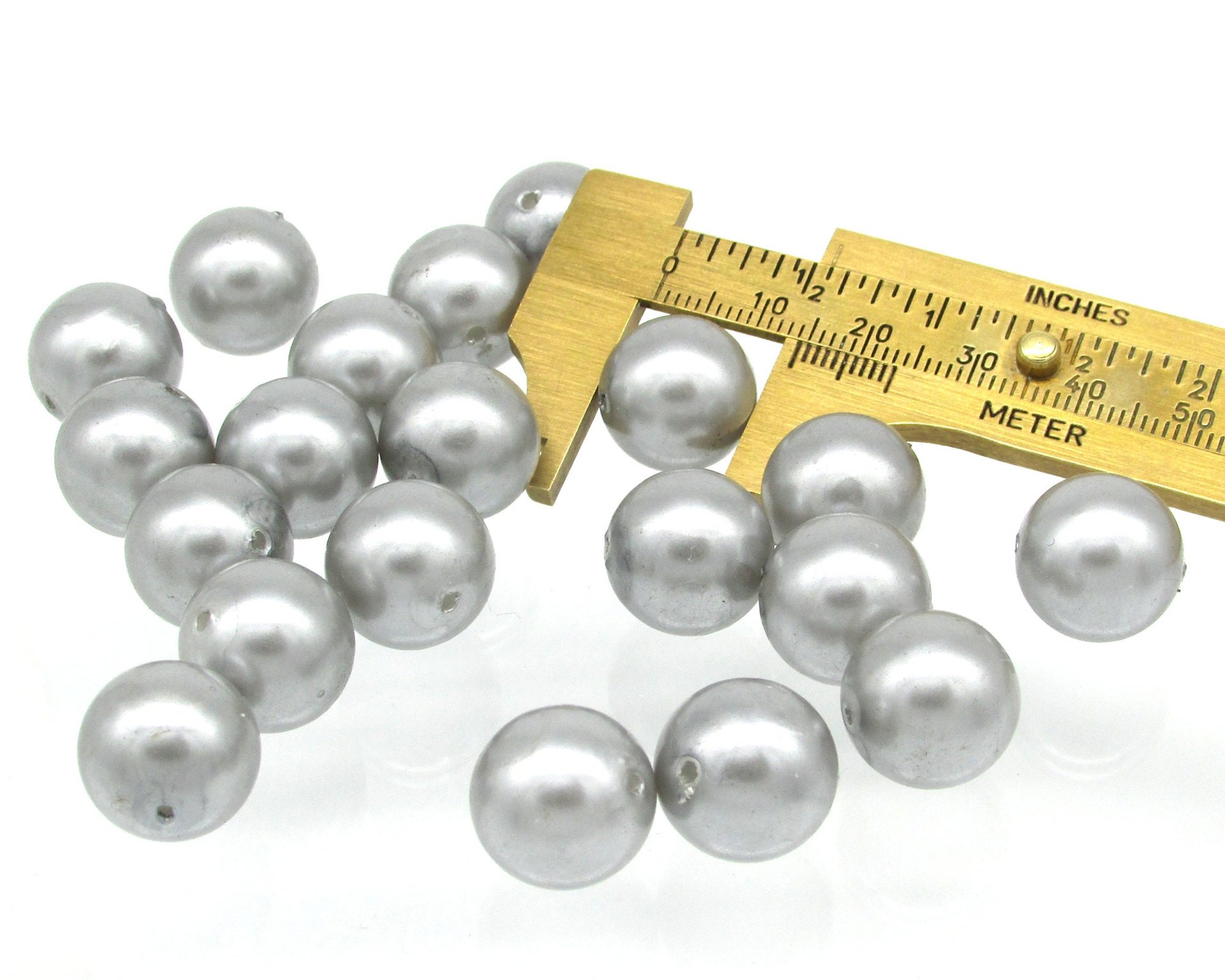 14mm Round Beads, Vintage Silver Gray Plastic Pearls