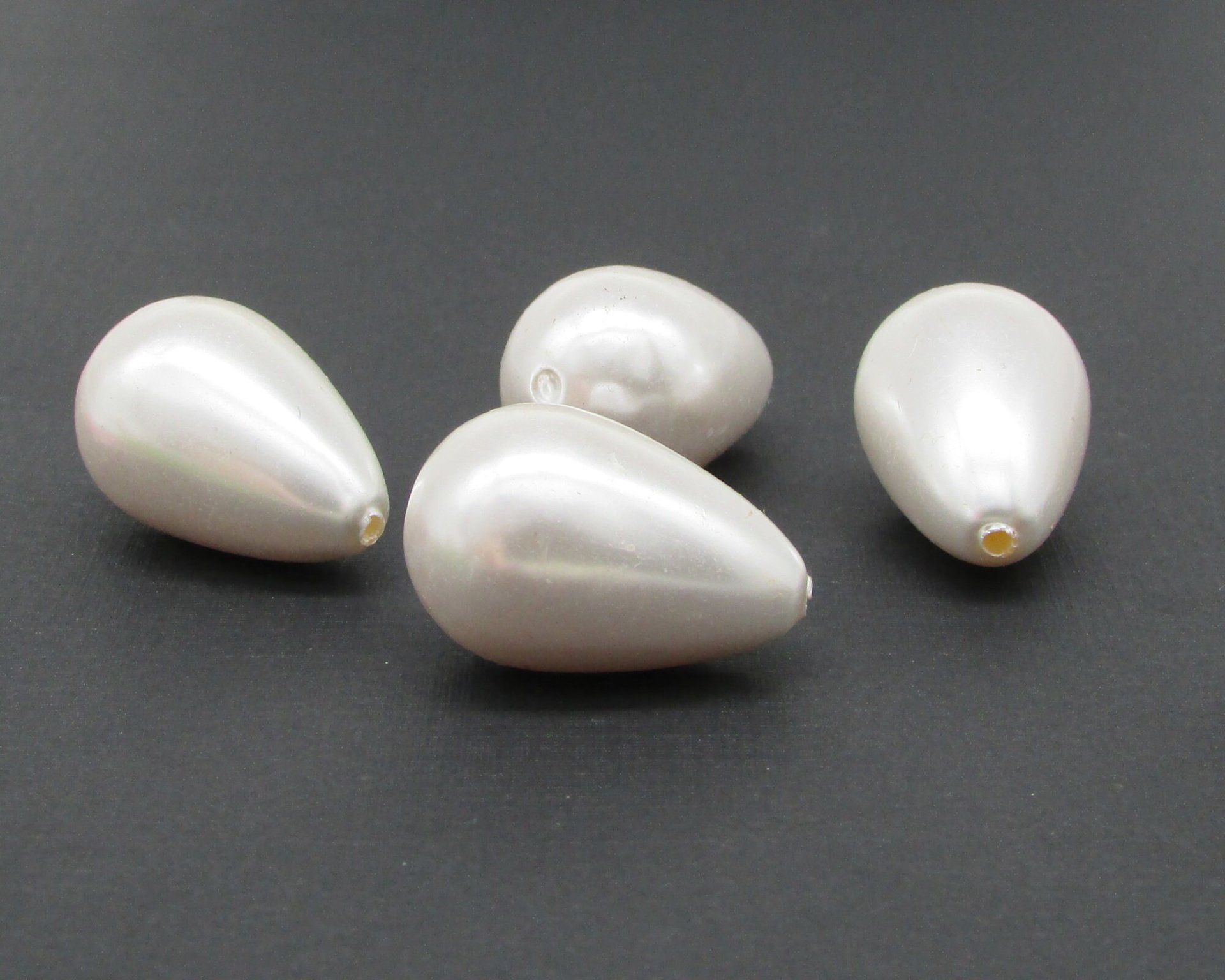 26.5x17mm Teardrop Beads, Opaque White Vintage Plastic Pearls (8)
