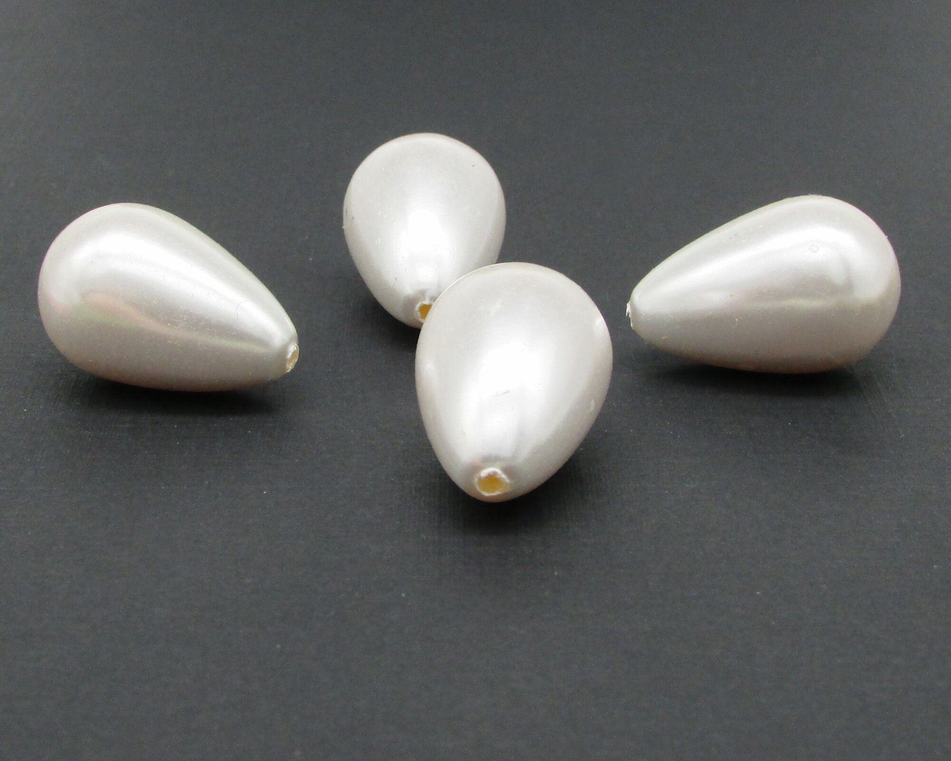26.5x17mm Teardrop Beads, Opaque White Vintage Plastic Pearls (8)