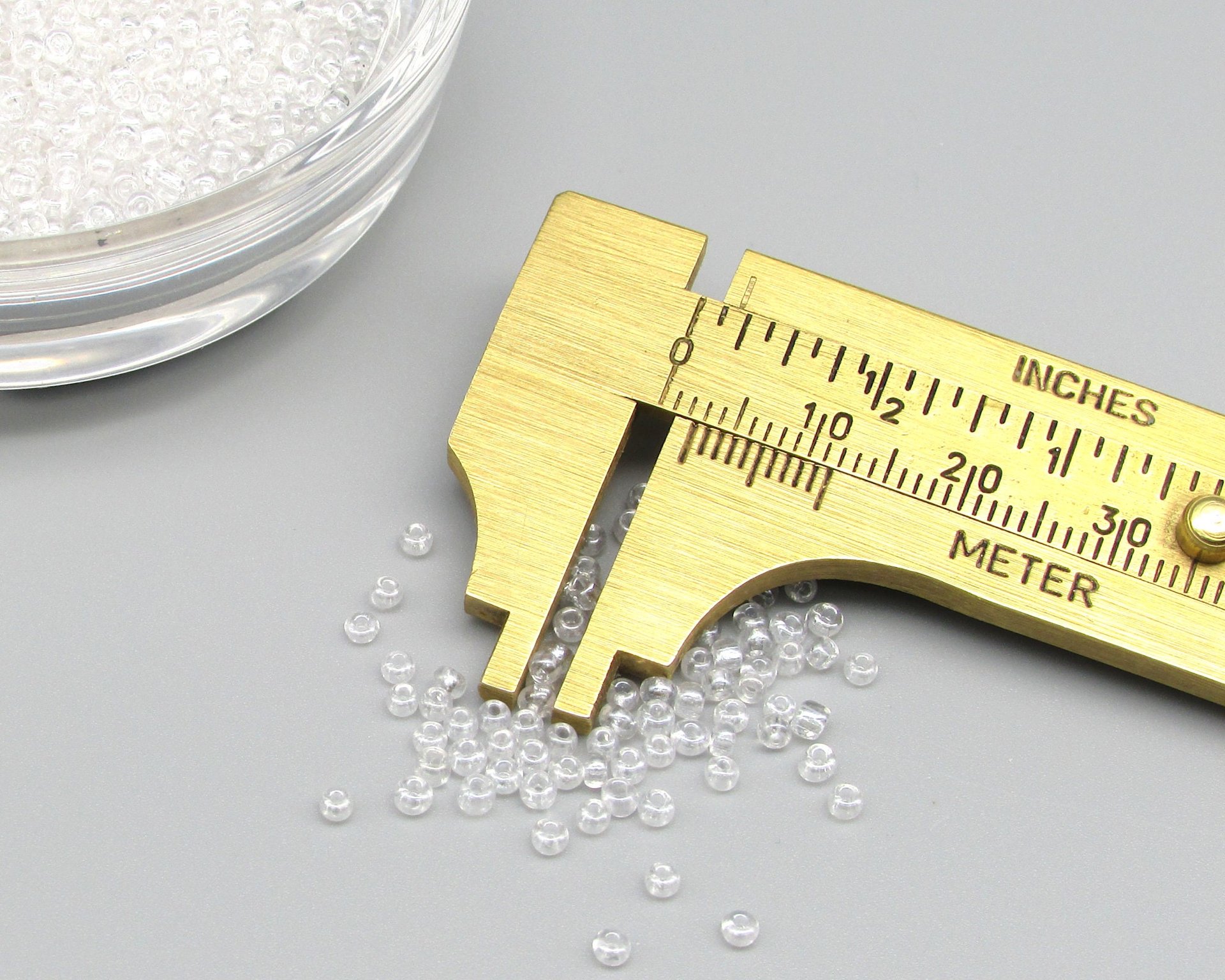 11/0 Clear Seed Beads, 2mm  Mini Rocailles