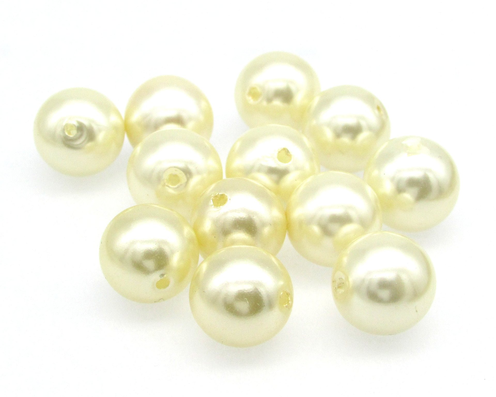 Vintage Faux Pearls, Cultura Plastic Beads