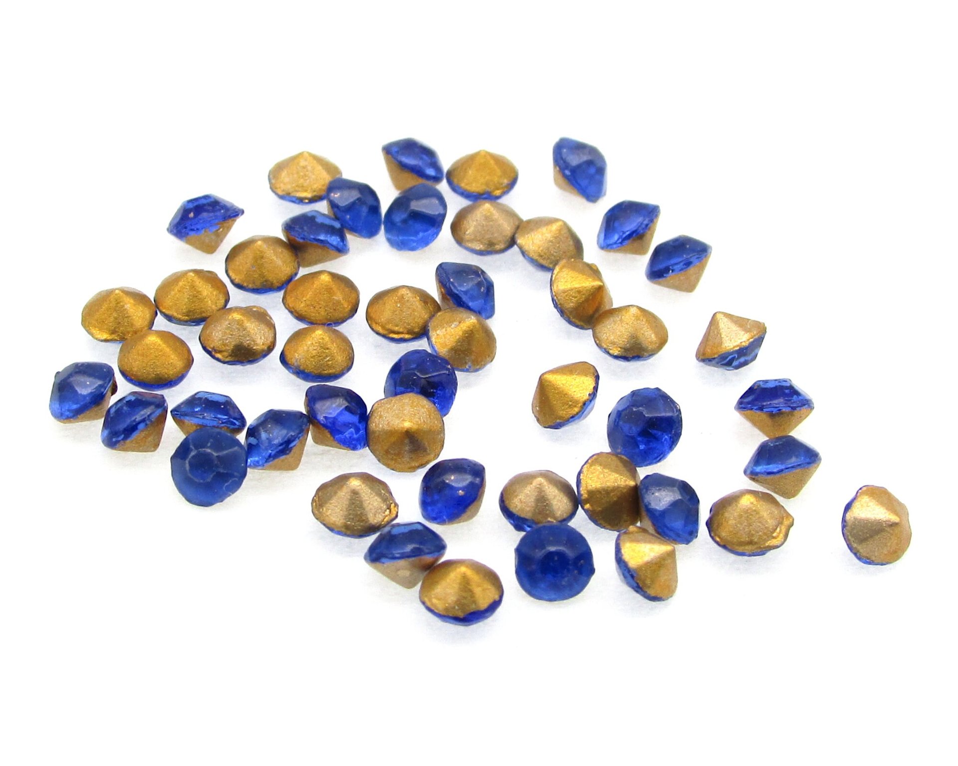 Vintage 14ss Foiled Chatons, 3.4mm Faceted Rhinestones, Foiled Sapphire Glass Gems (144)