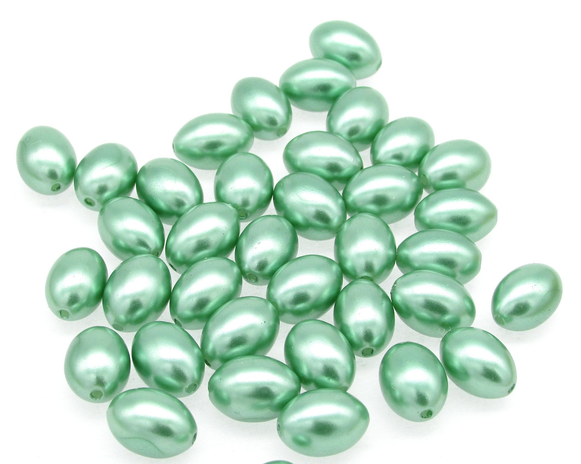 11mm Rice Beads, Opaque Green Plastic Pearls, Vintage 11x8mm Tapered Oval Barrels (37)