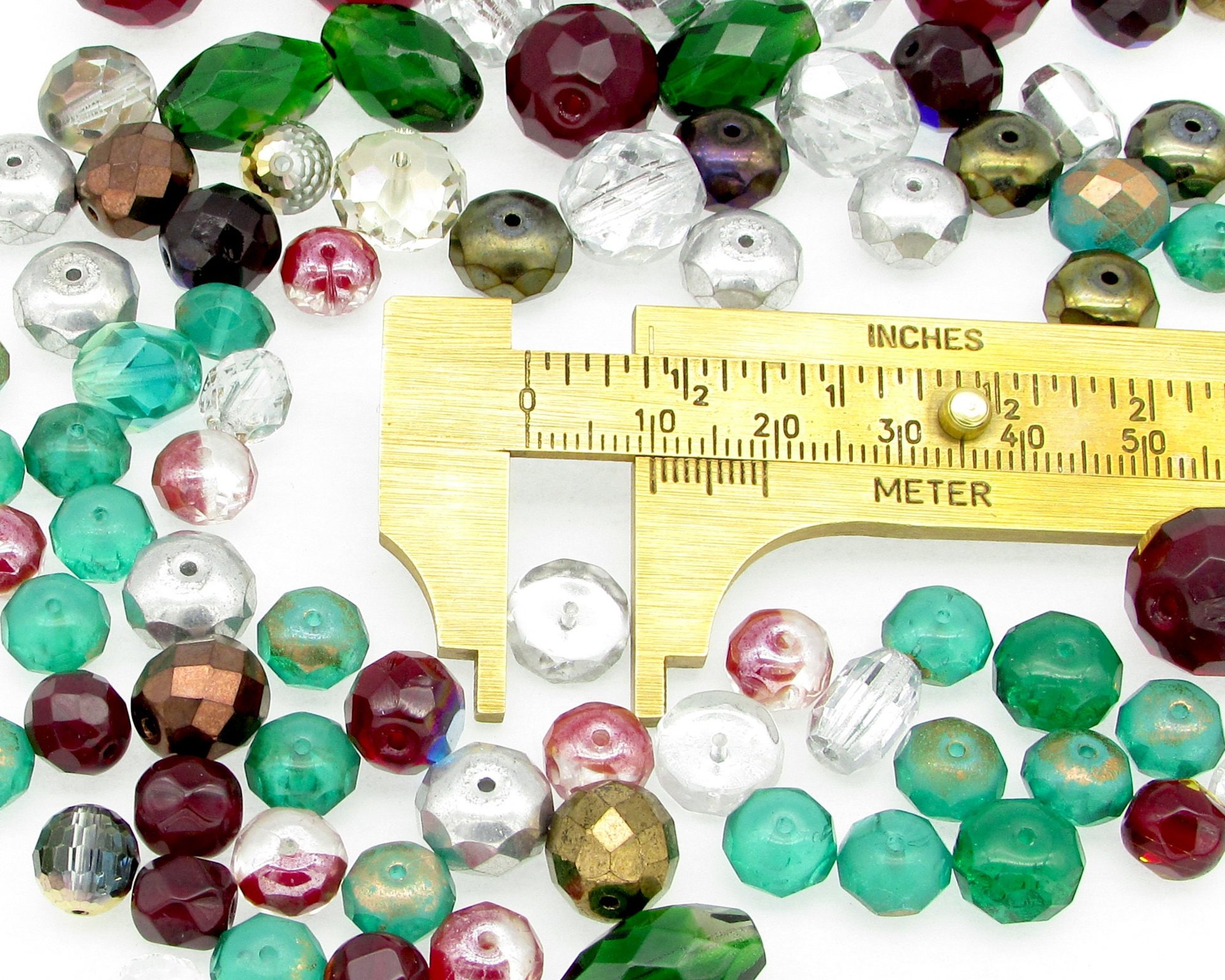 Faceted Christmas Bead Mix, 92pc Assorted Shapes