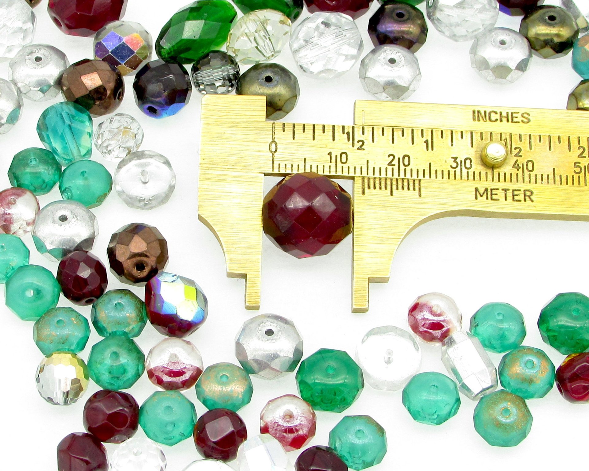 Faceted Christmas Bead Mix, 92pc Assorted Shapes