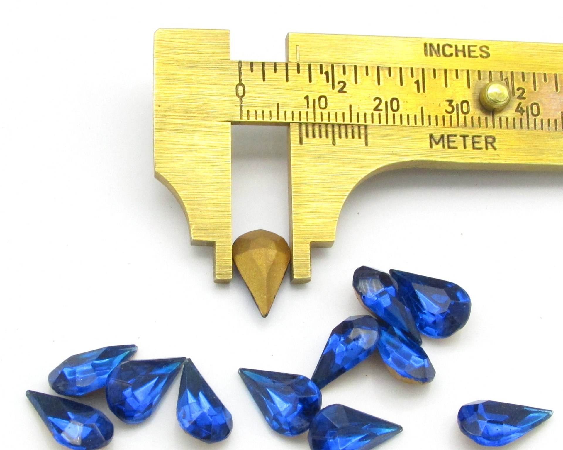 Capri Blue Vintage Rhinestones, 13x7.8mm Foiled Pear