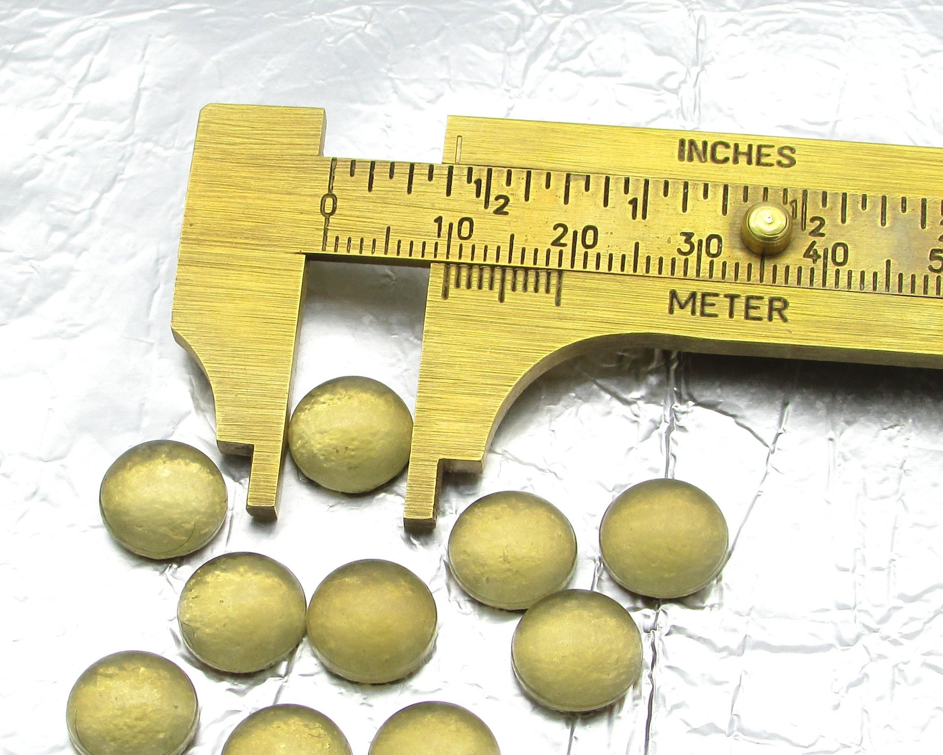 10mm Round Cabochons, Vintage Foiled Light Topaz Glass Flat Back Stones