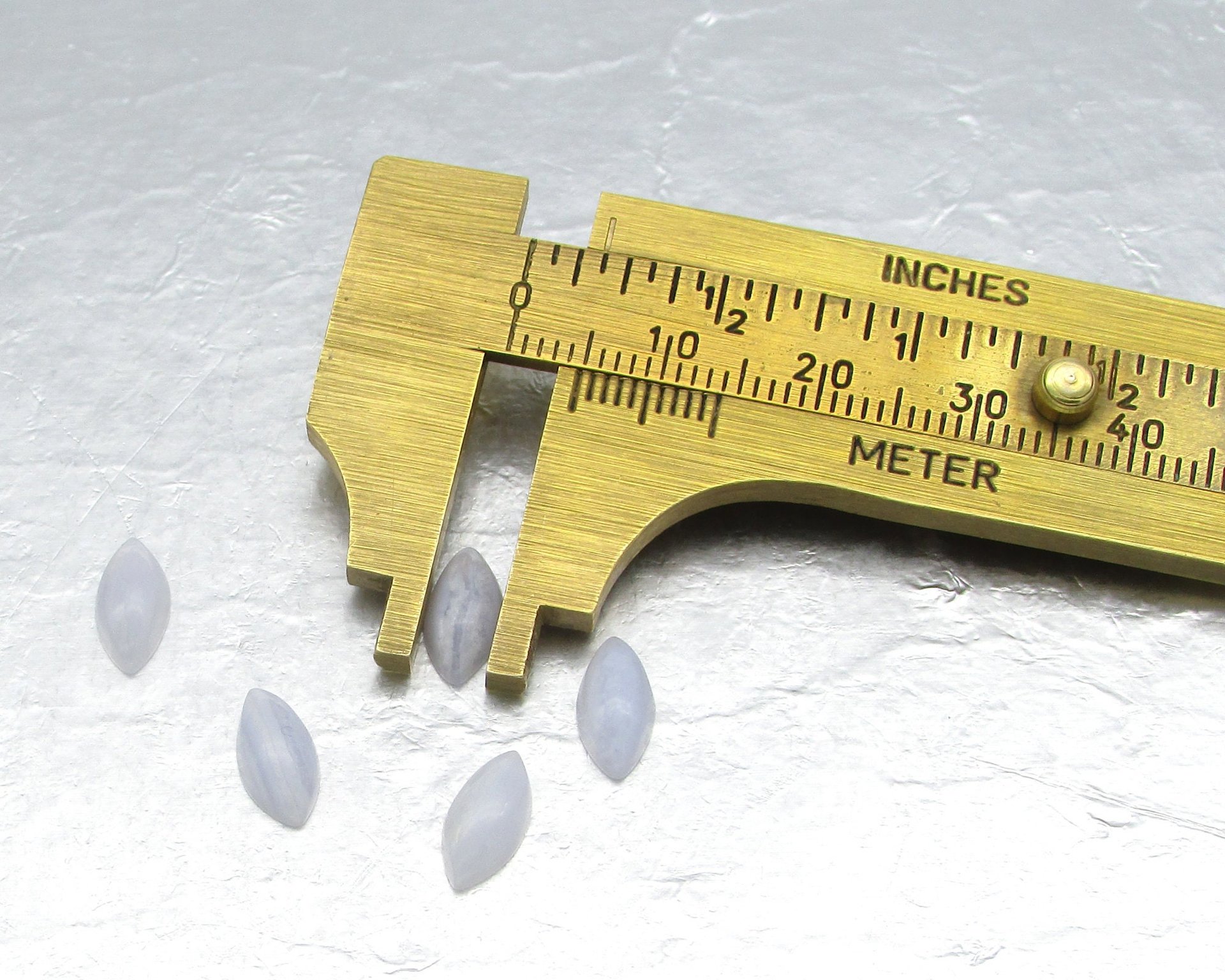 Marquise Cabochons, White Agate 10x5mm (5)